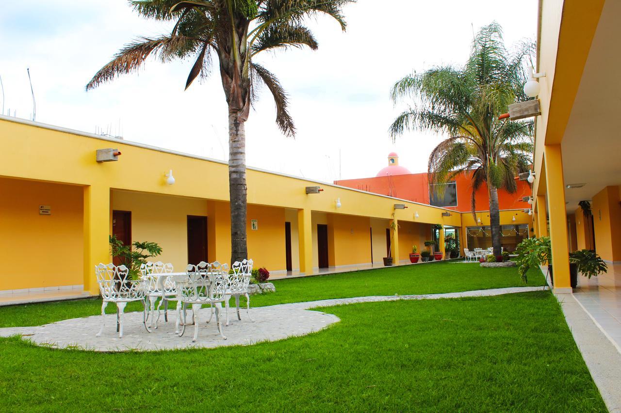 Hotel Real De Cortes Los Reyes  Esterno foto